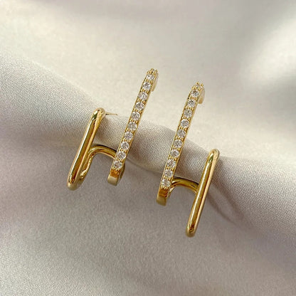 The Ada Irregular Claw Earrings