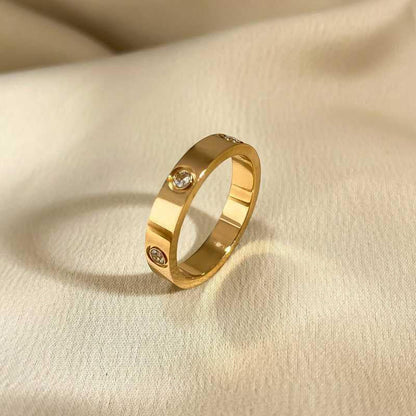 The Helena Band Ring