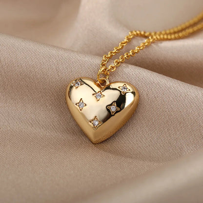 Heartia Necklace