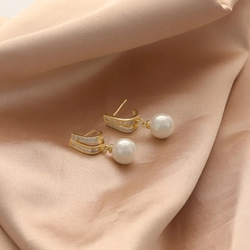 White Pearl Dangle